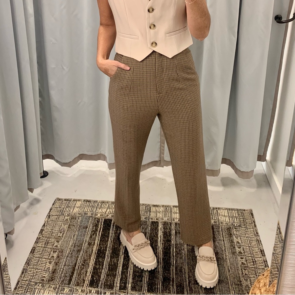 Comfortable houndstooth pants with the perfect amount of stretch!
